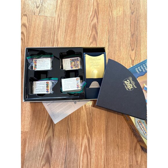 Trivial Pursuit 20th Anniversary Edition Board Game Complete Set Vtg 80s 90s Y2K - Picture 3 of 6